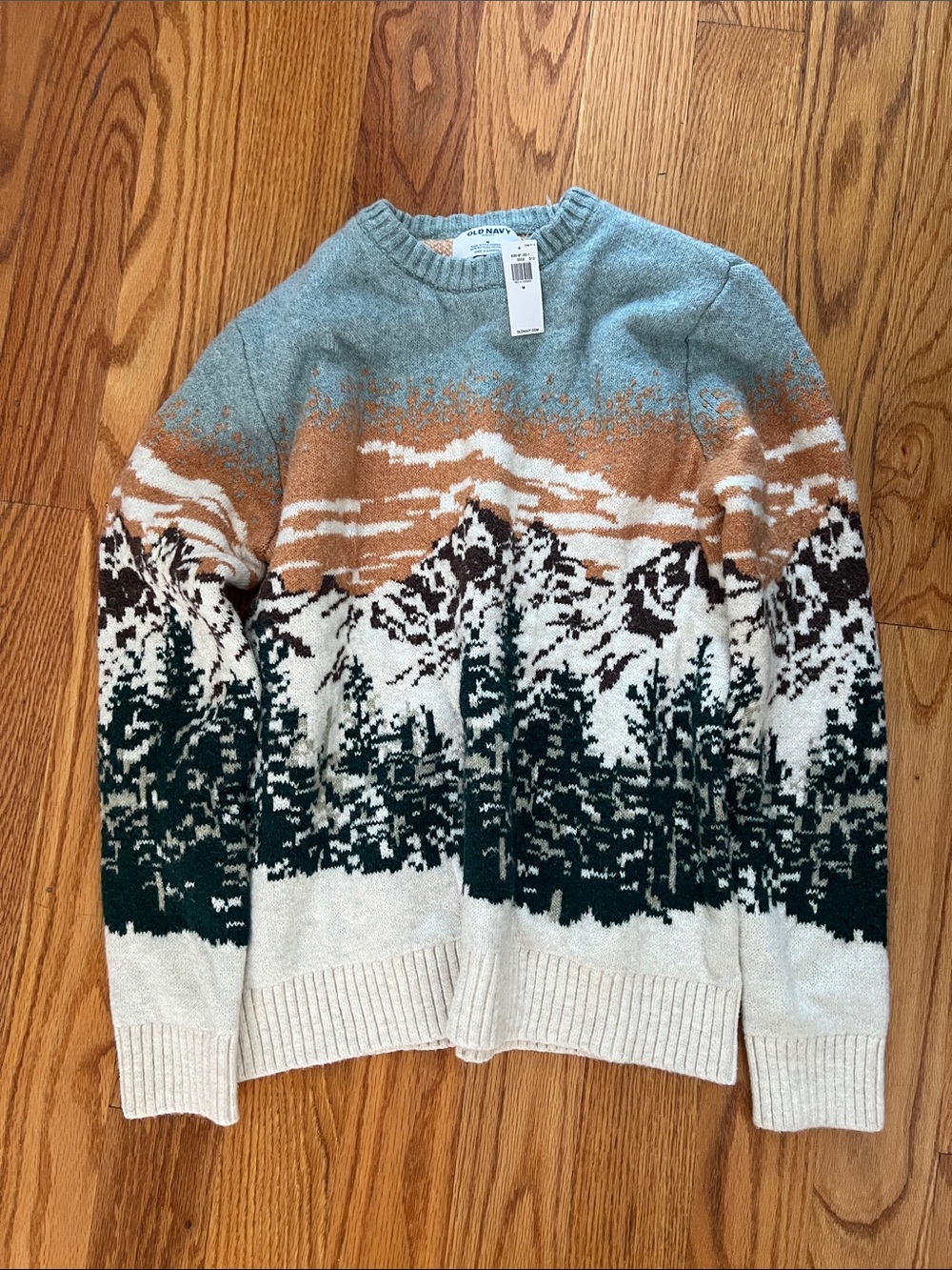 Old Navy Crewneck Sweater in Light Blue, Tan, Cream, Dark Green